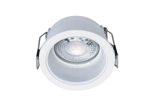 Infälld vit spotlight med GU10-sockel – modell Jolly, avsedd för takmontering i moderna belysningslösningar.