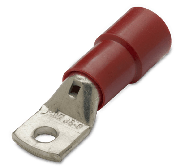P Isolerad kabelsko med röd hylsa och flat anslutningsplåt för säker kabelanslutning i elinstallationer.